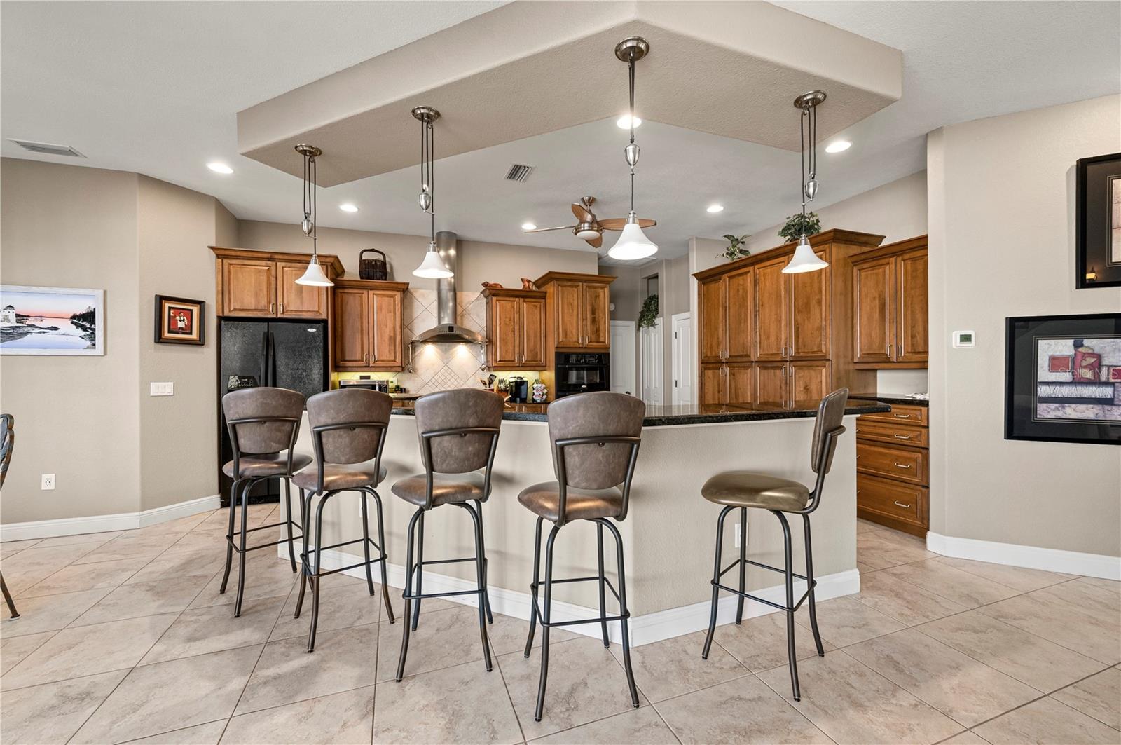 Image 22 of 80 For 48 Colony Point Drive