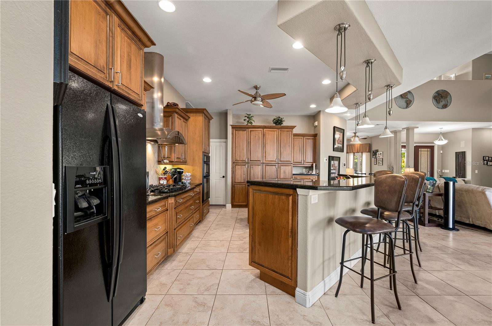 Image 23 of 80 For 48 Colony Point Drive