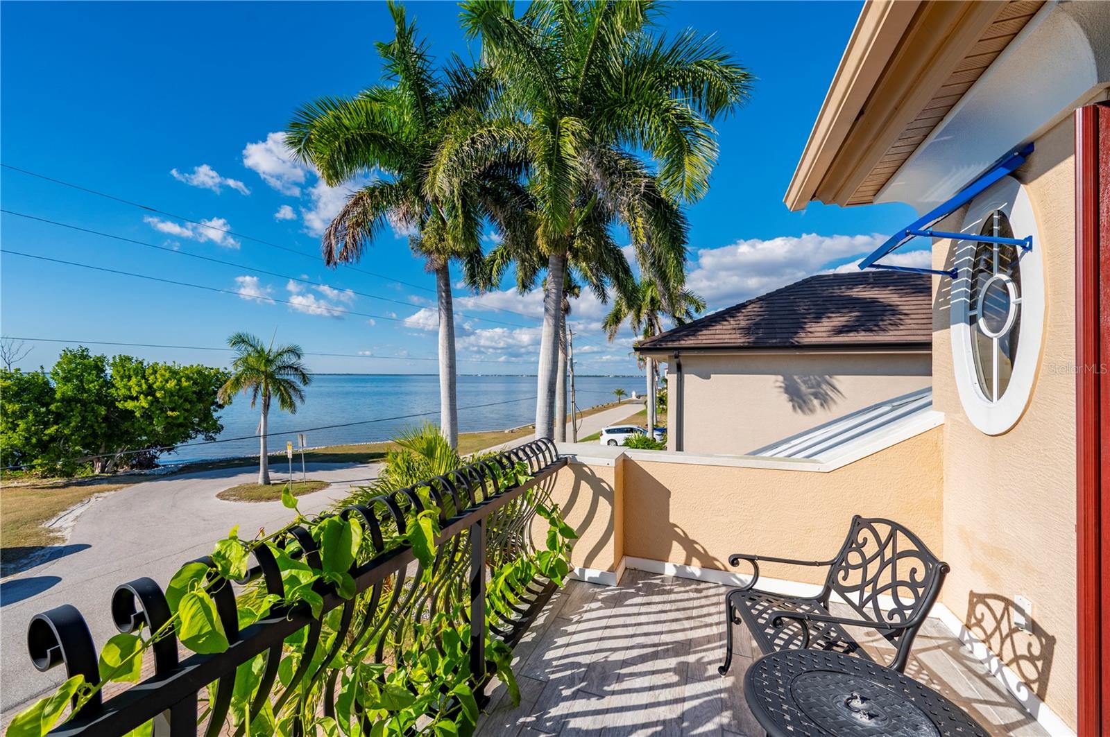 Image 34 of 80 For 48 Colony Point Drive