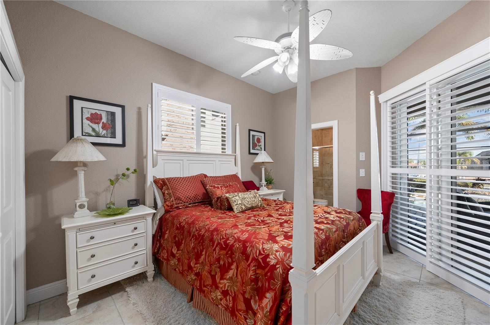 Image 47 of 80 For 48 Colony Point Drive