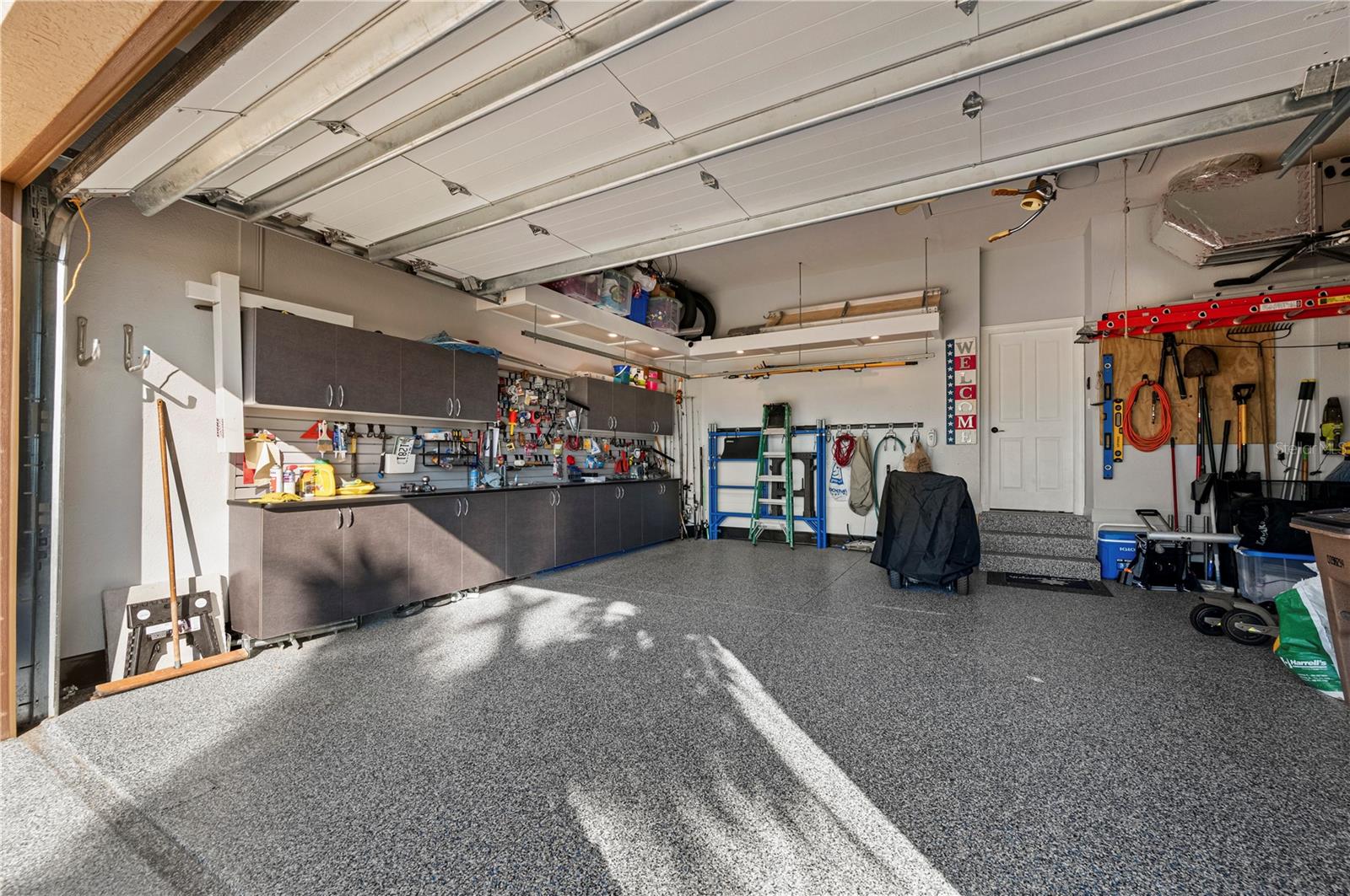 Image 52 of 80 For 48 Colony Point Drive