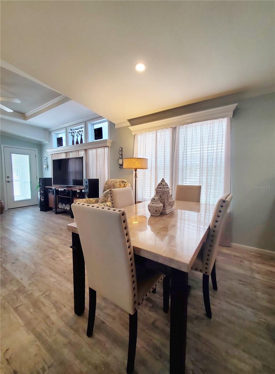 Image 10 of 20 For 701 Aqui Esta  156