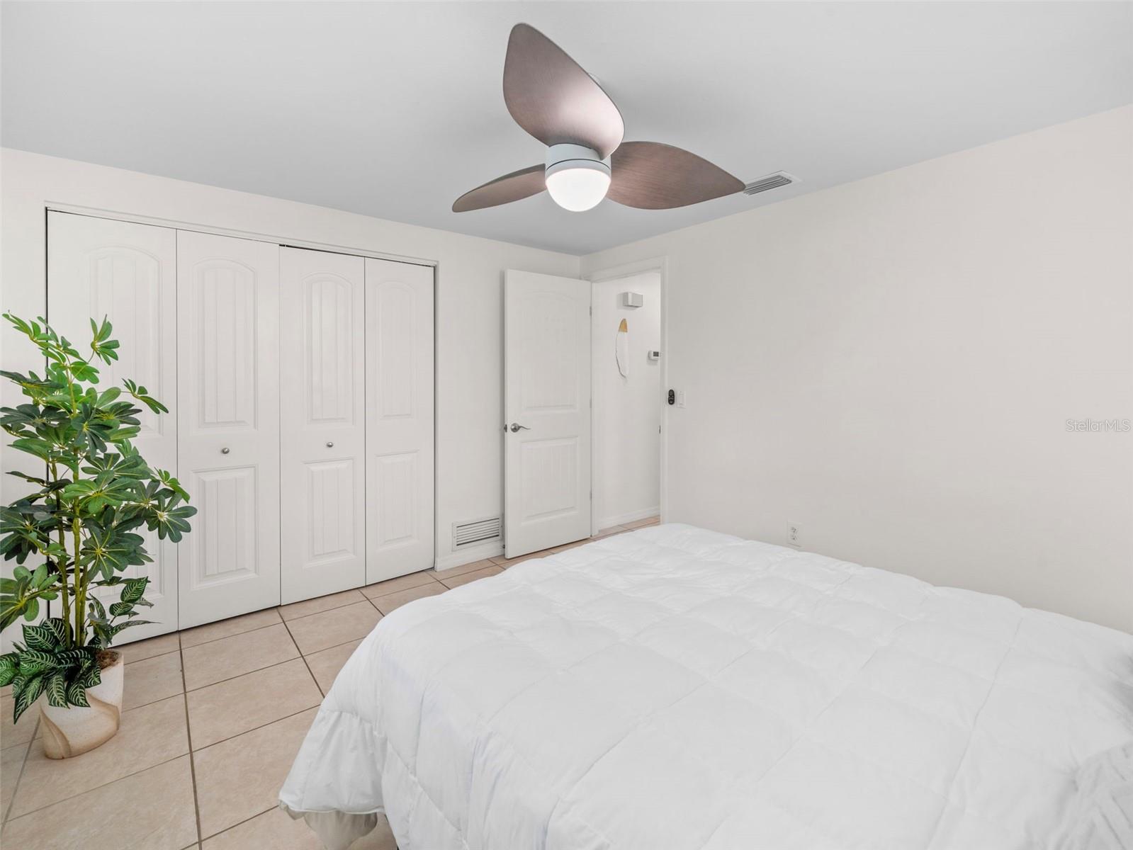 Image 29 of 49 For 1191 Manor Road