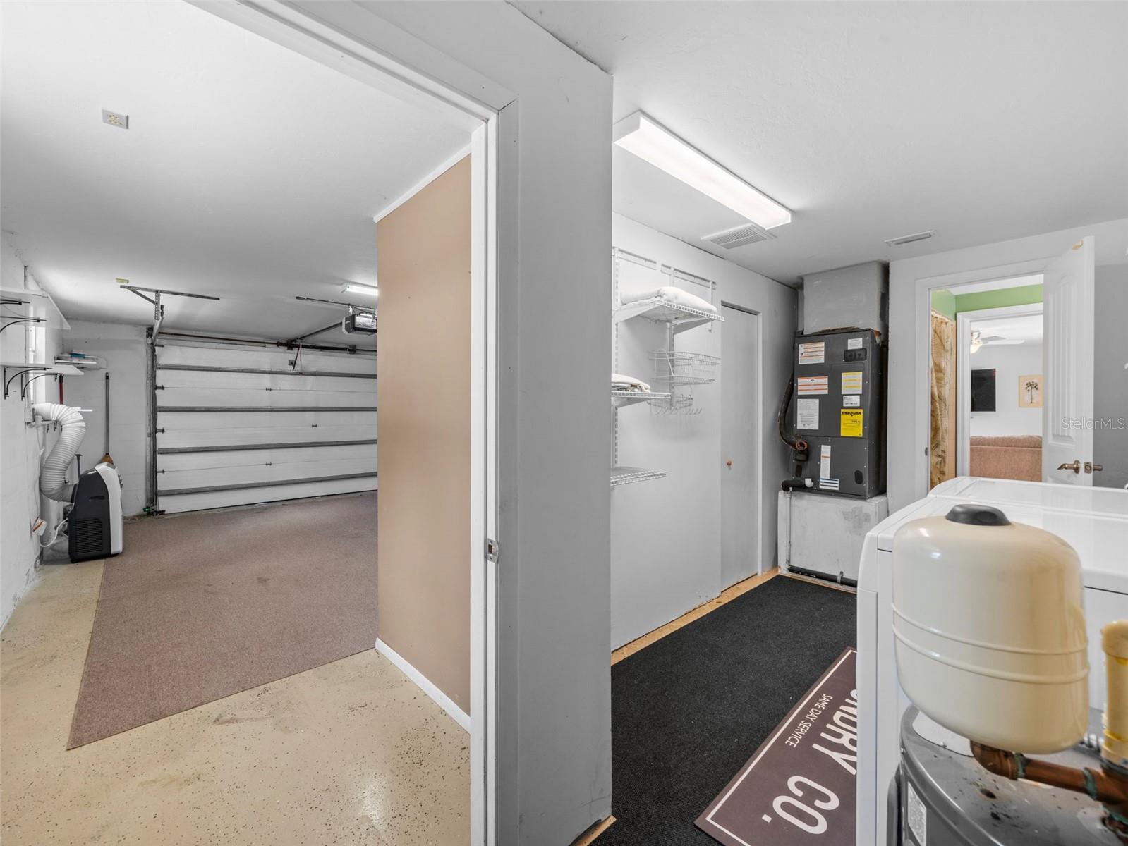 Image 33 of 49 For 1191 Manor Road