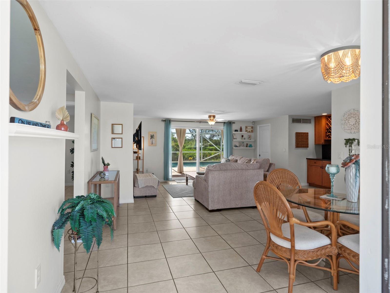 Image 4 of 49 For 1191 Manor Road