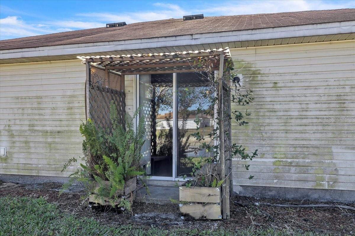 Image 43 of 53 For 18266 Minorea Lane