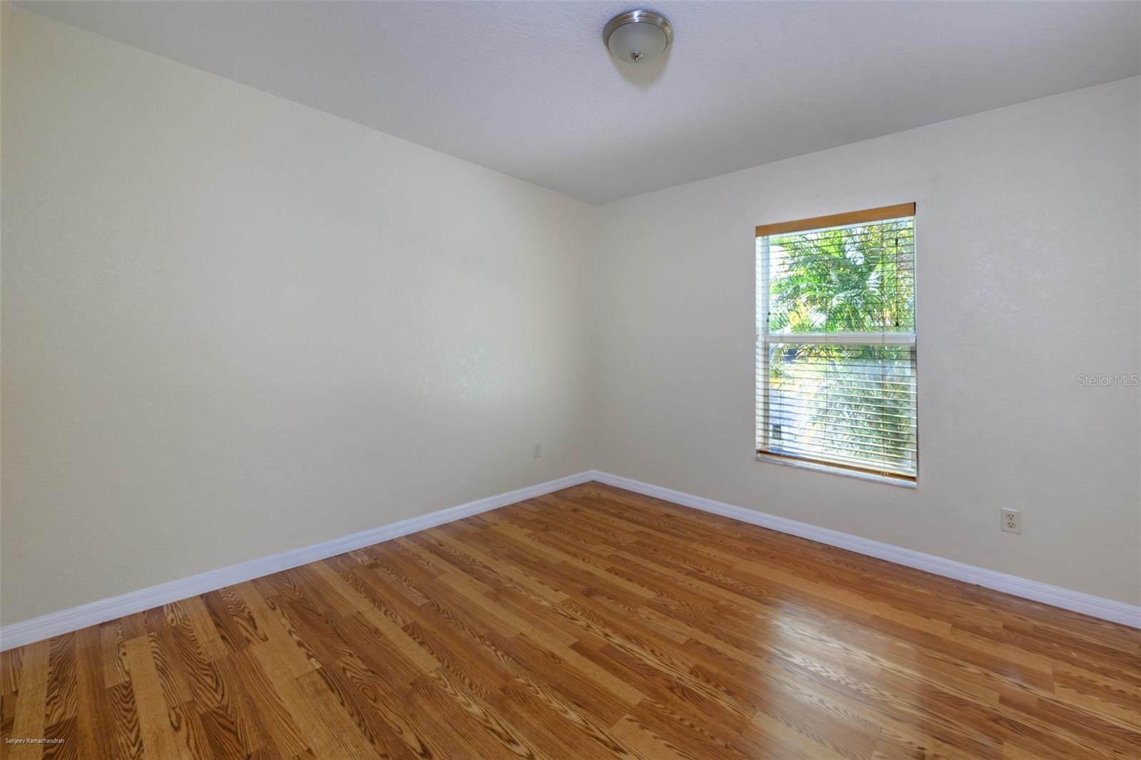 Image 32 of 40 For 311 Goiana Street