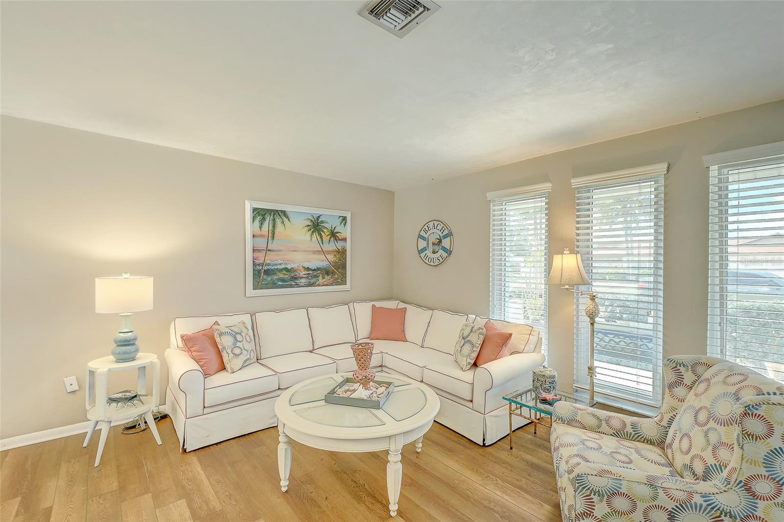 Image 15 of 53 For 5345 Shalley Circle W