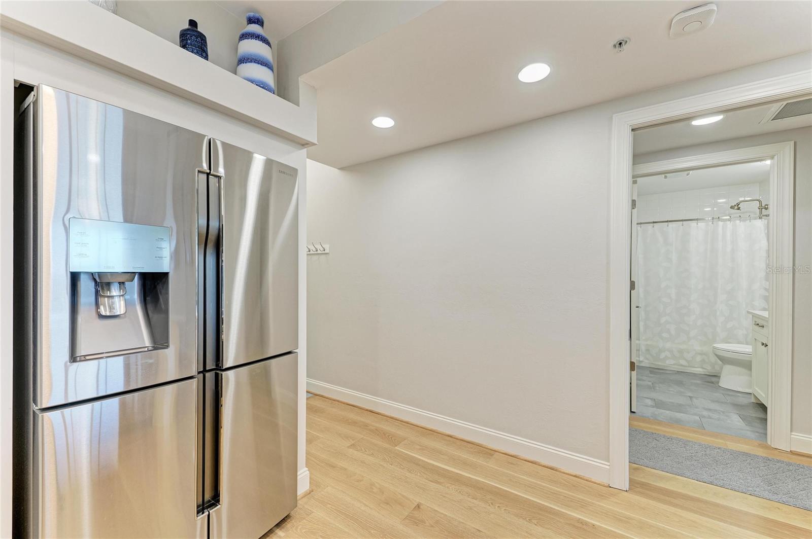 Image 13 of 40 For 3191 Matecumbe Key Road 307