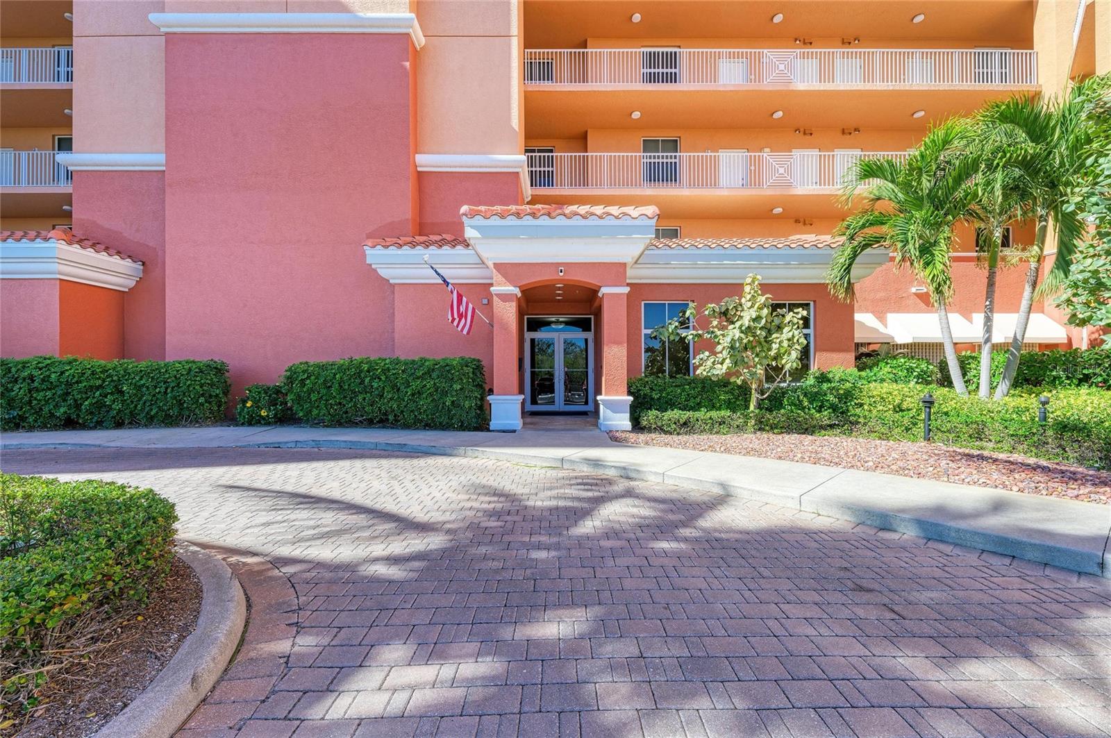 Image 30 of 40 For 3191 Matecumbe Key Road 307