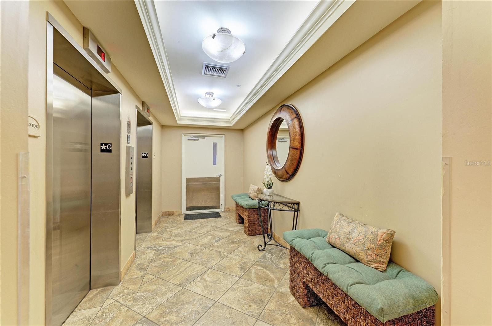 Image 31 of 40 For 3191 Matecumbe Key Road 307