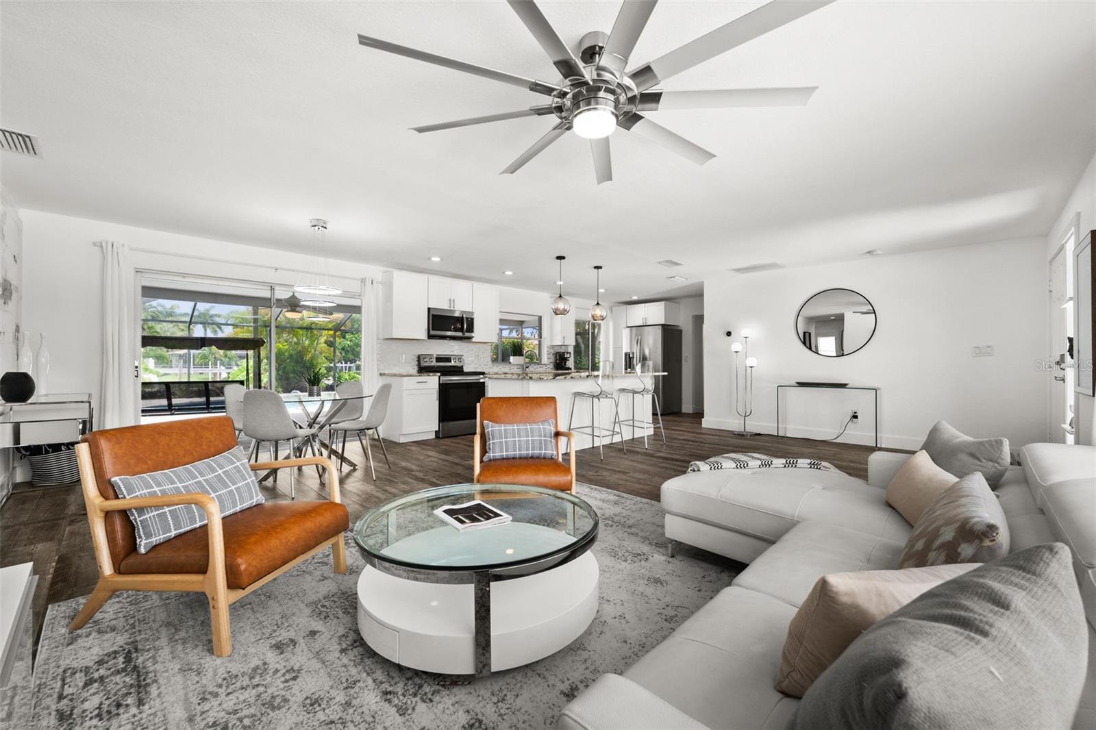 Image 13 of 49 For 5122 3rd Avenue