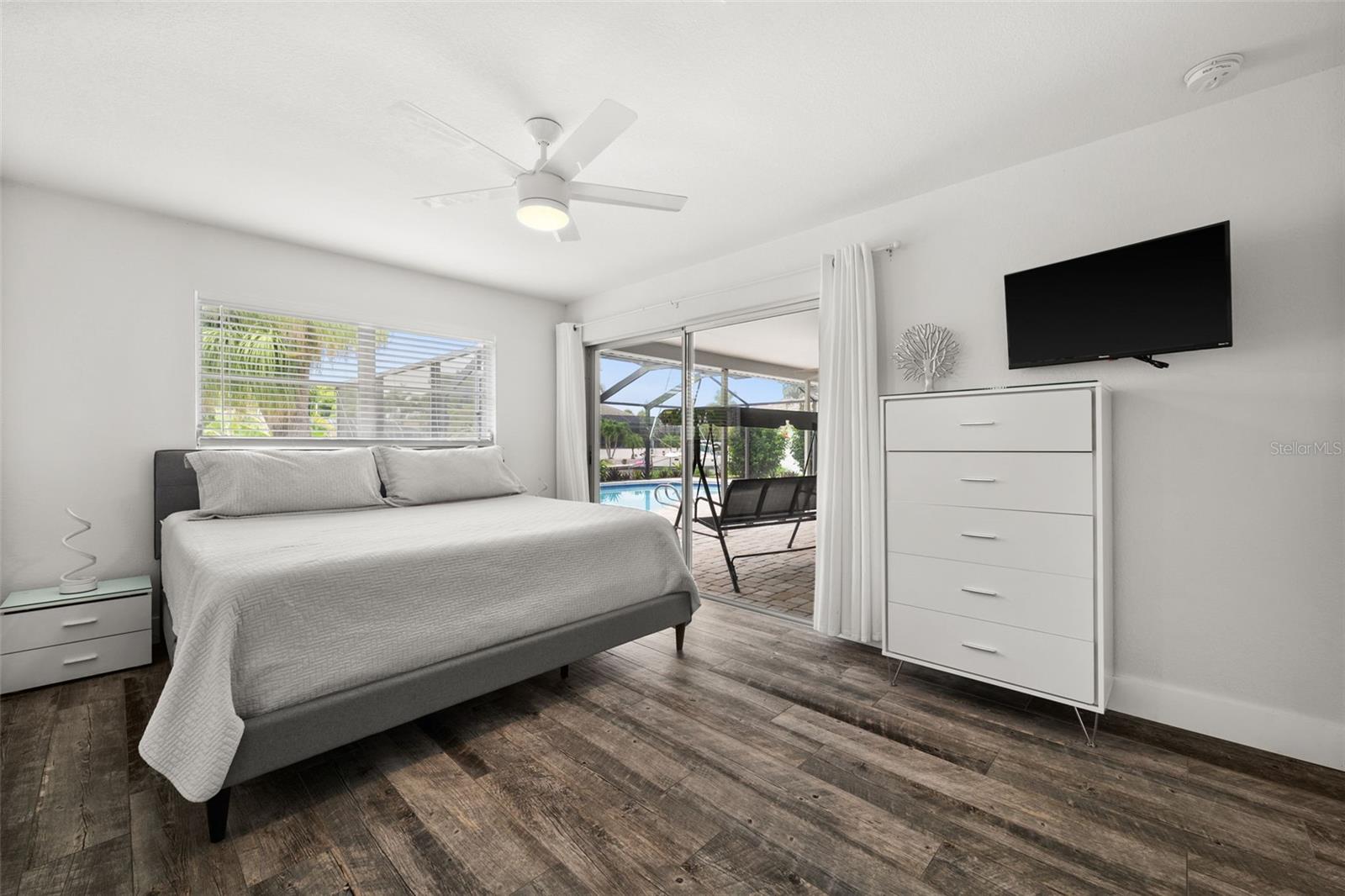 Image 16 of 49 For 5122 3rd Avenue