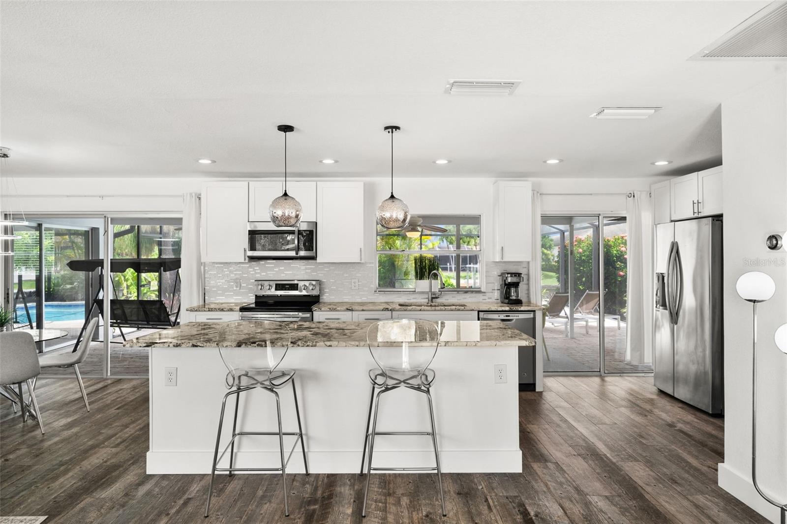 Image 7 of 49 For 5122 3rd Avenue