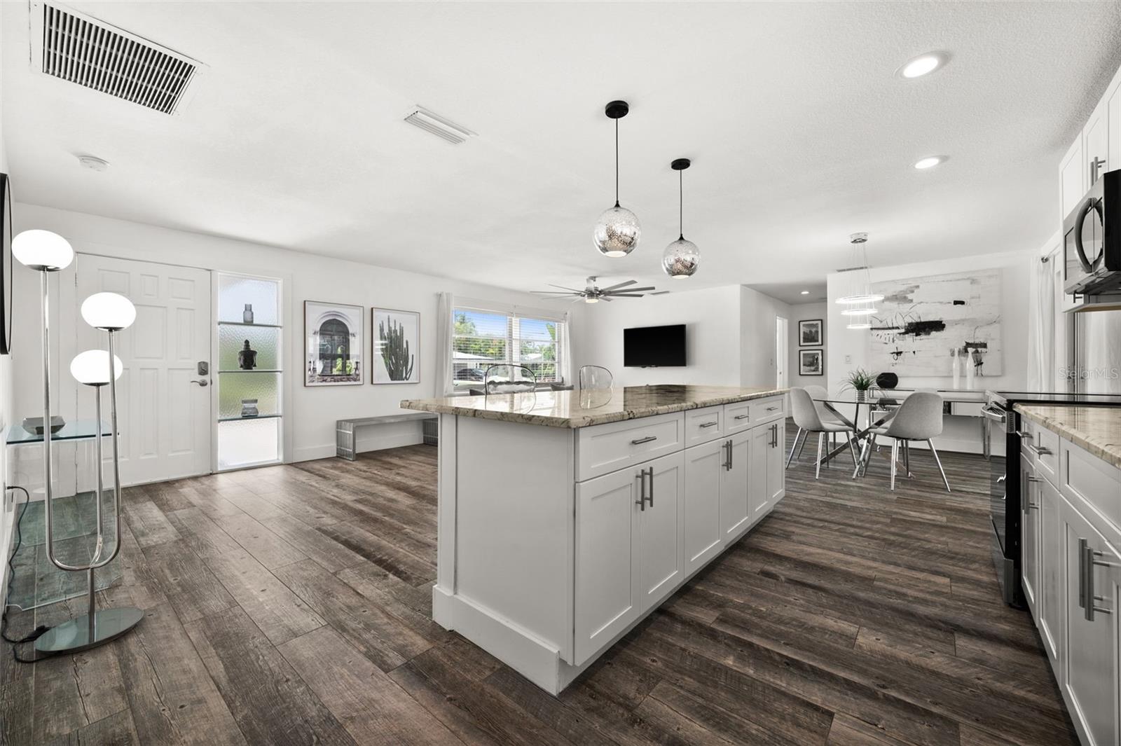 Image 9 of 49 For 5122 3rd Avenue