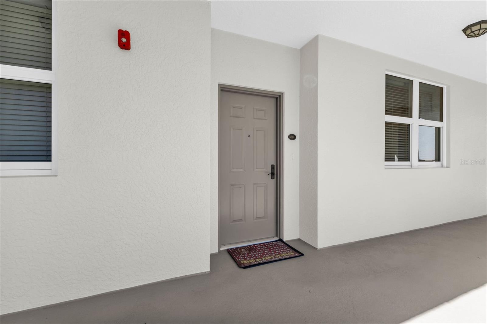 Image 12 of 78 For 3333 Sunset Key Circle 204