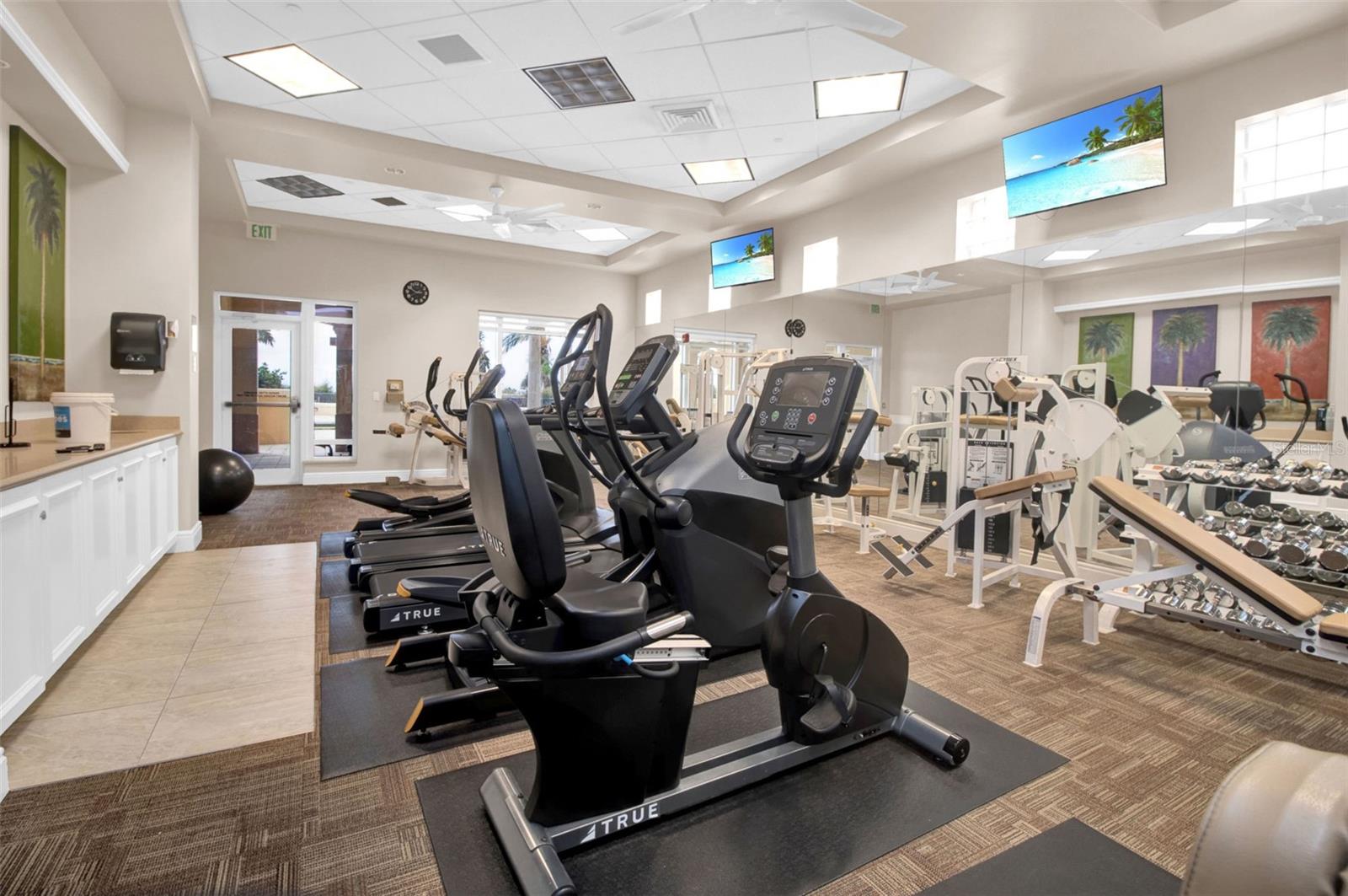 Image 25 of 78 For 3333 Sunset Key Circle 204