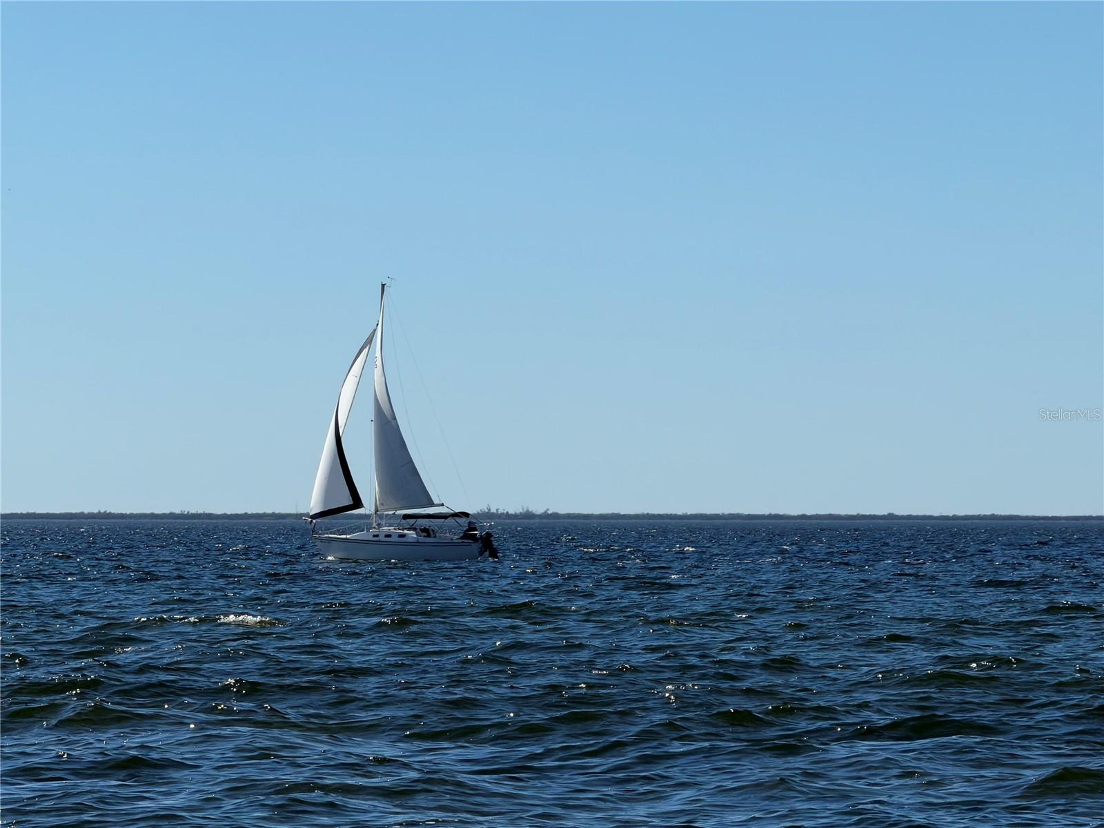 Image 34 of 78 For 3333 Sunset Key Circle 204