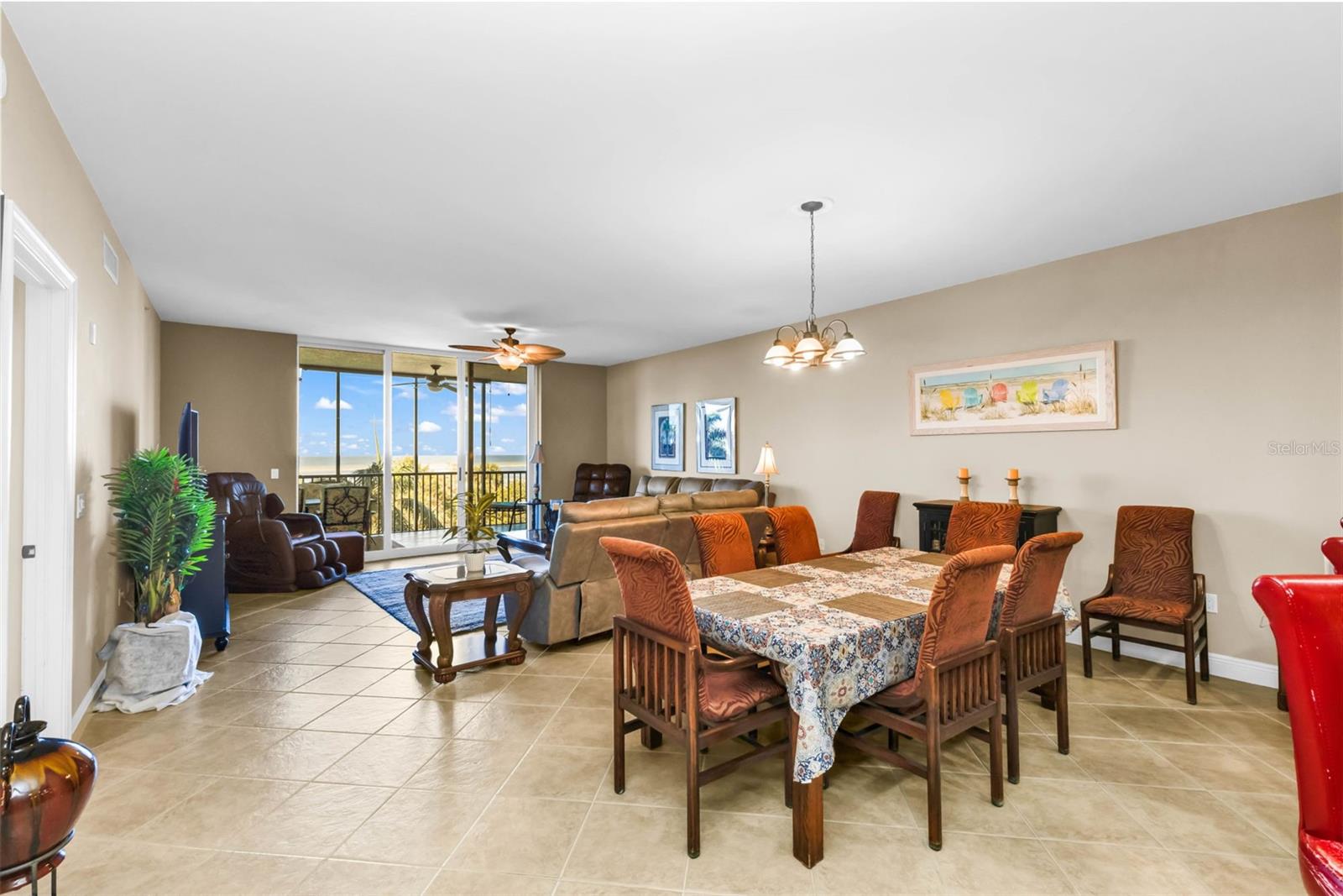 Image 4 of 78 For 3333 Sunset Key Circle 204