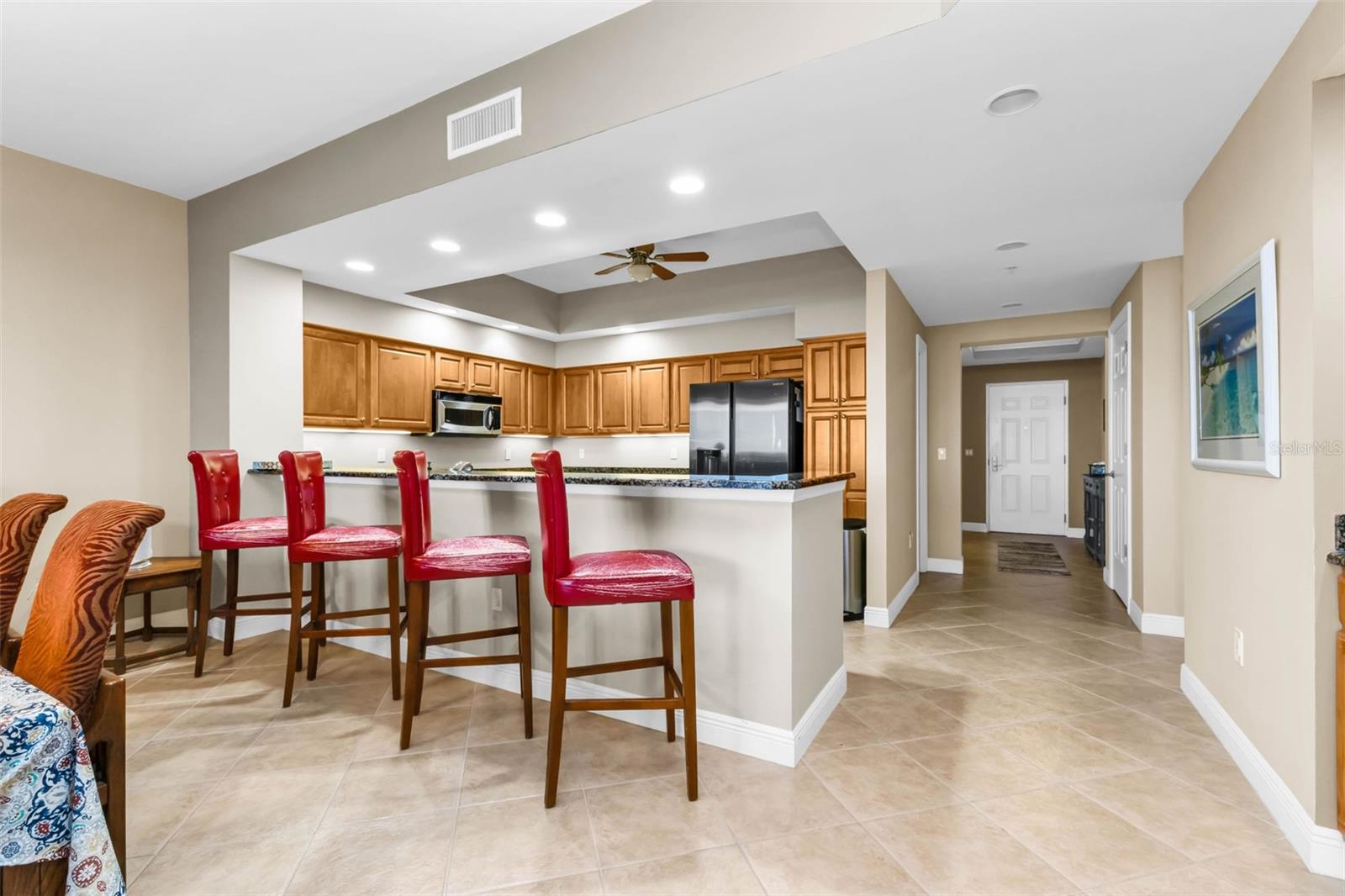 Image 43 of 78 For 3333 Sunset Key Circle 204