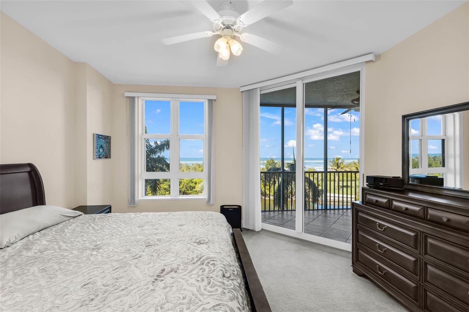 Image 5 of 78 For 3333 Sunset Key Circle 204