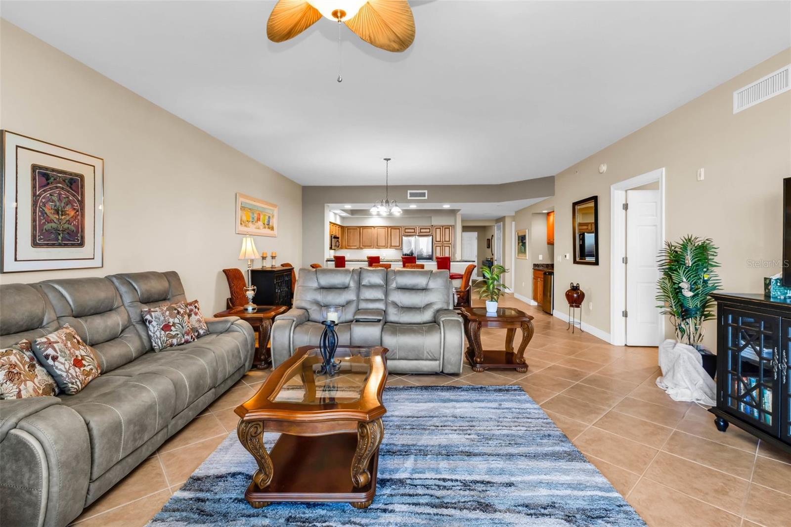 Image 59 of 78 For 3333 Sunset Key Circle 204