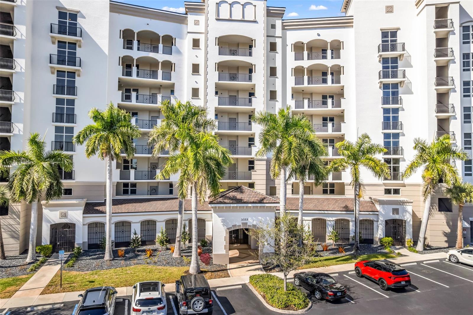 Image 74 of 78 For 3333 Sunset Key Circle 204