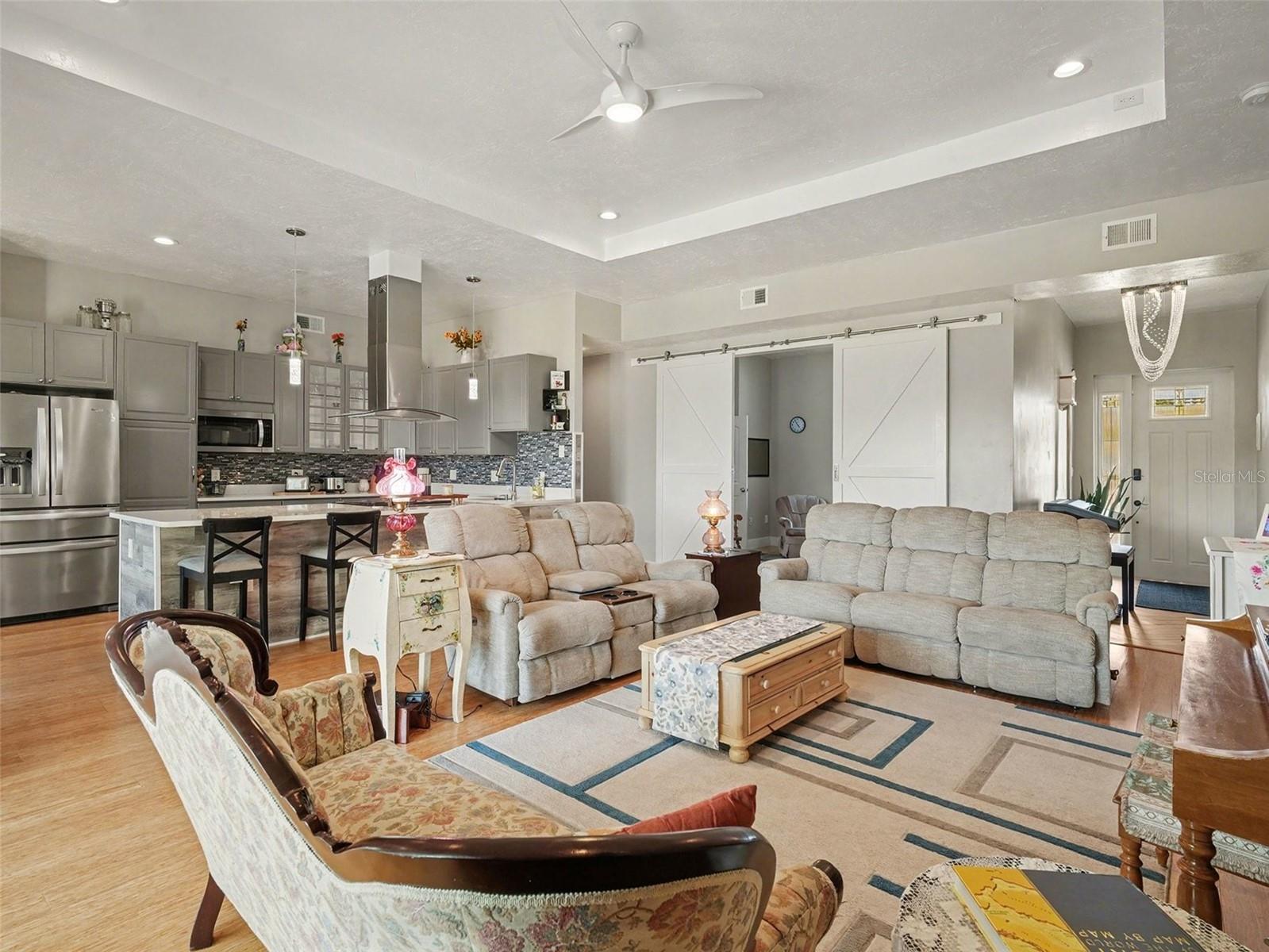 Image 10 of 36 For 306 Calendar Street