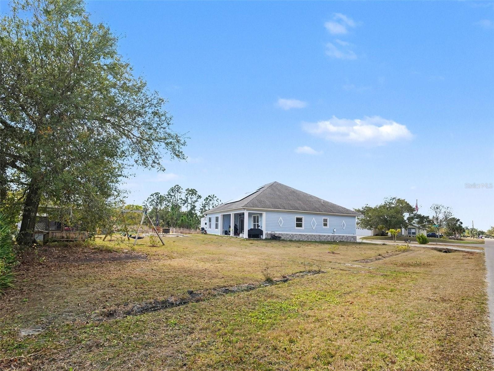 Image 36 of 36 For 306 Calendar Street