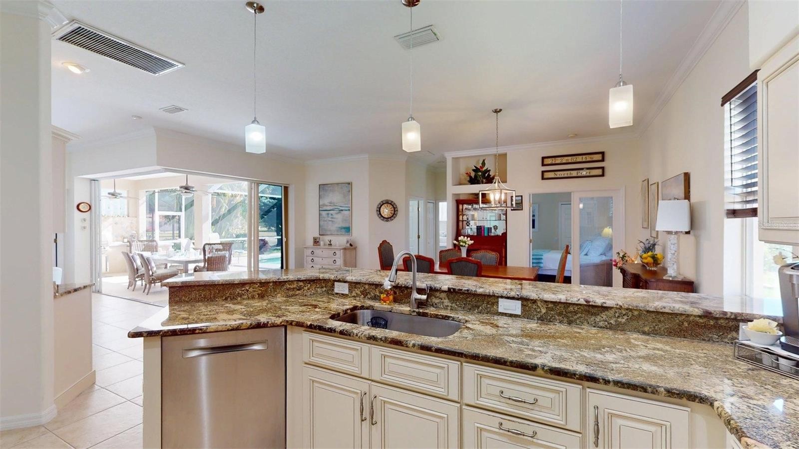 Image 13 of 51 For 2450 Silver Palm Road