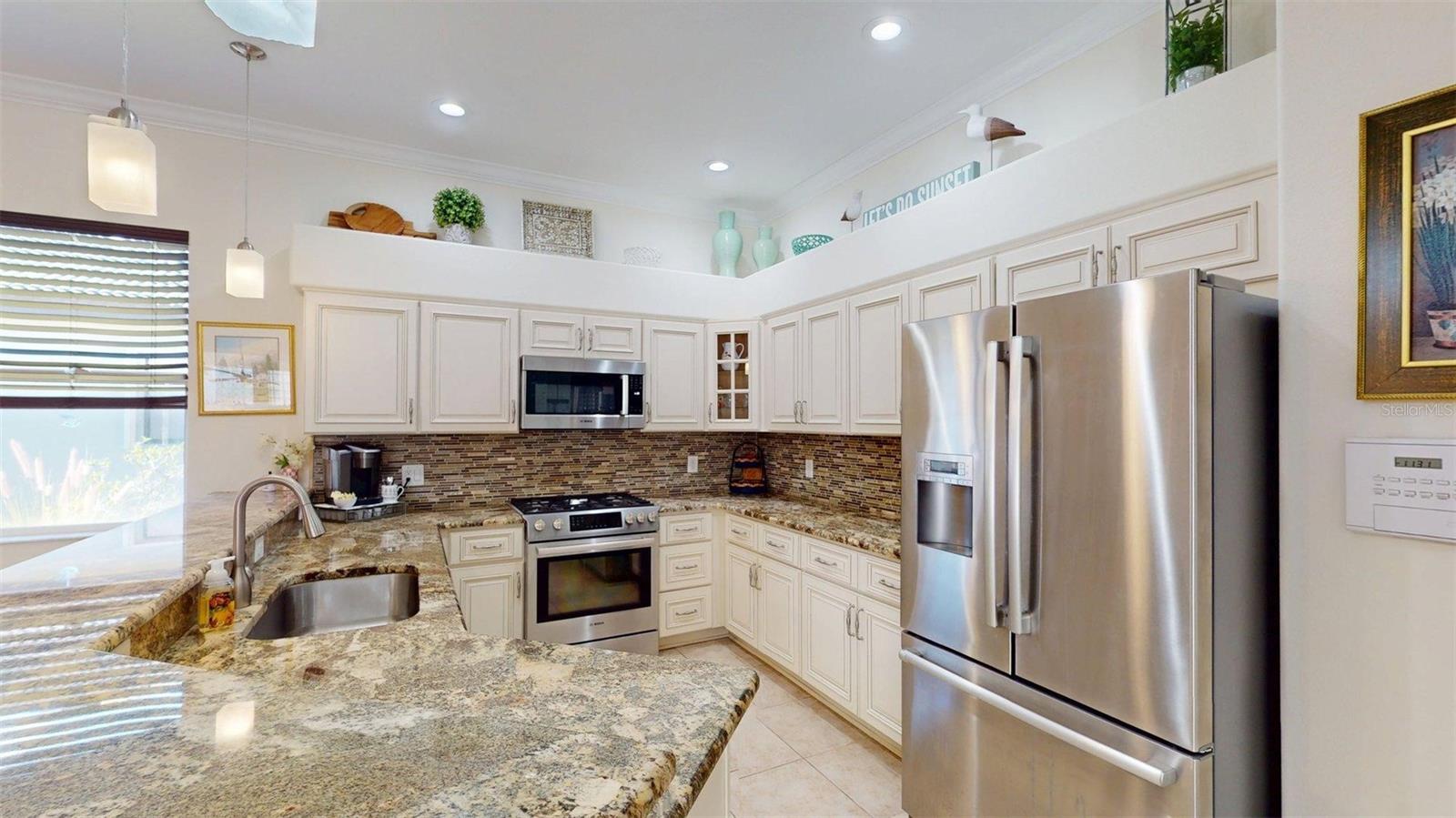 Image 14 of 51 For 2450 Silver Palm Road