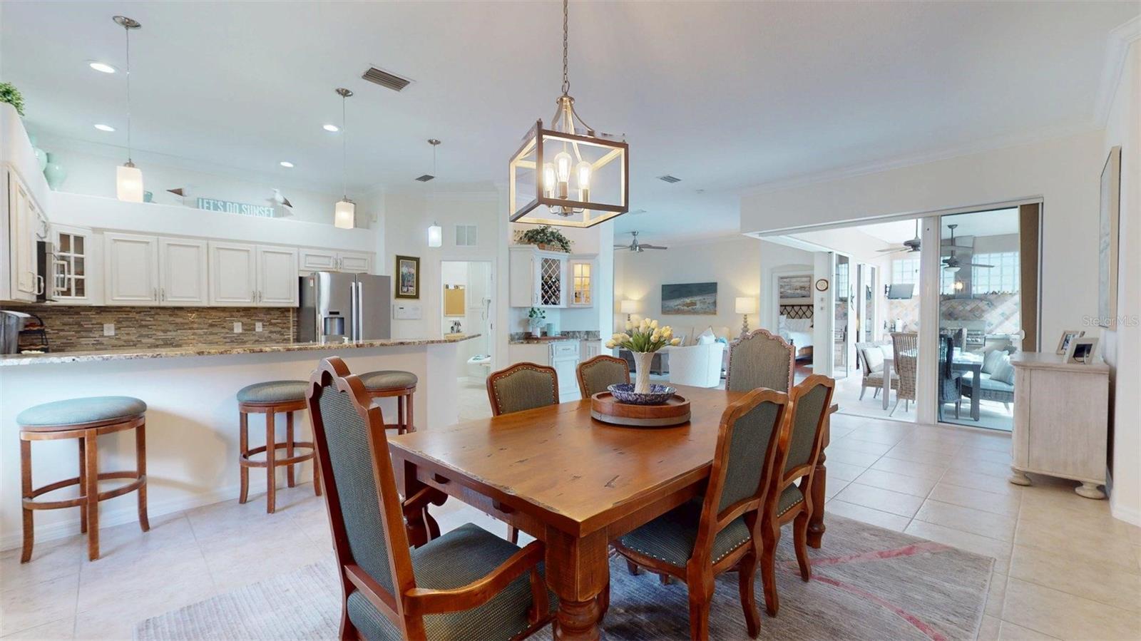 Image 15 of 51 For 2450 Silver Palm Road