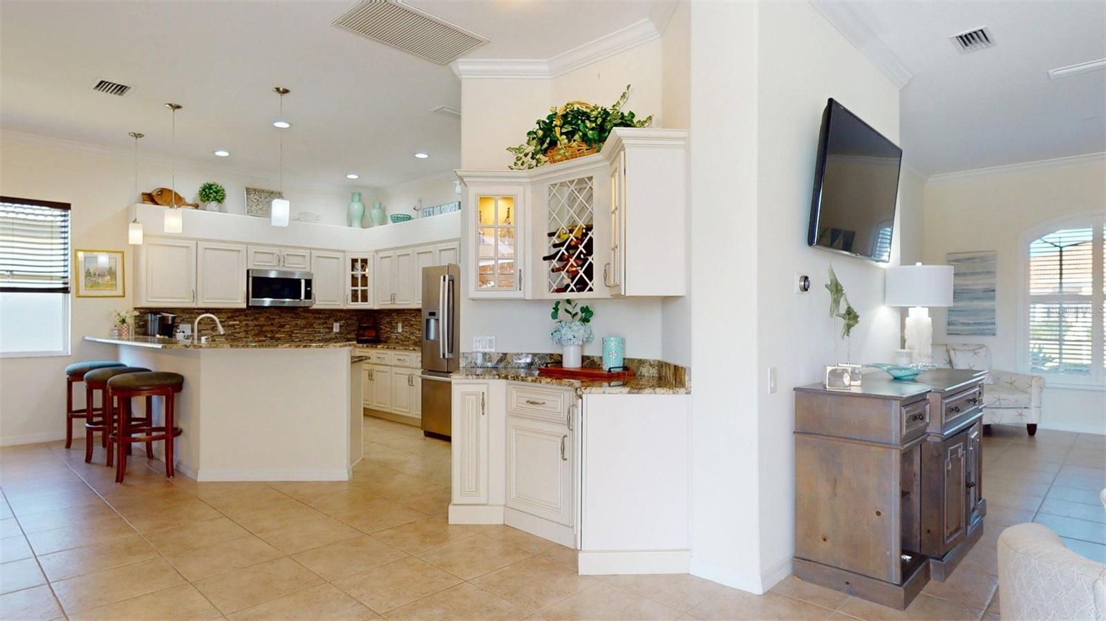 Image 17 of 51 For 2450 Silver Palm Road