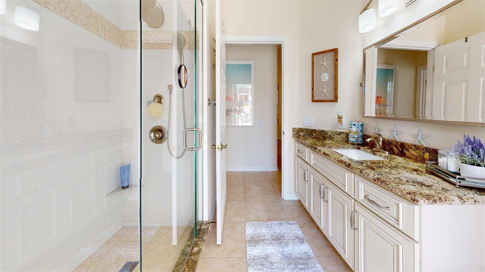 Image 29 of 51 For 2450 Silver Palm Road