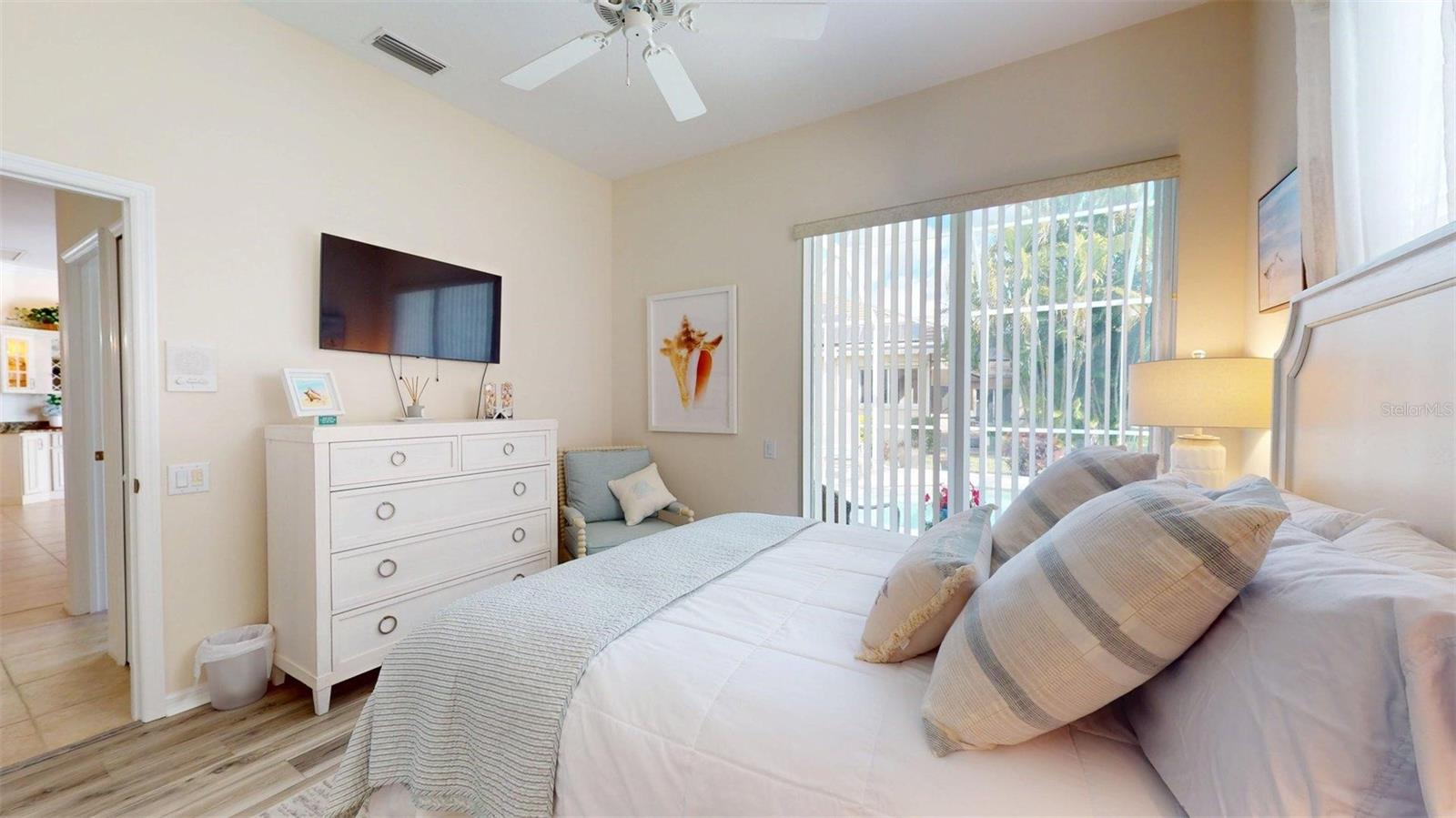 Image 30 of 51 For 2450 Silver Palm Road