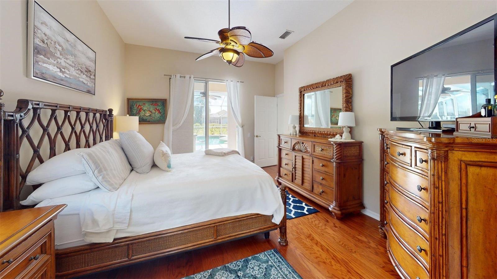 Image 34 of 51 For 2450 Silver Palm Road