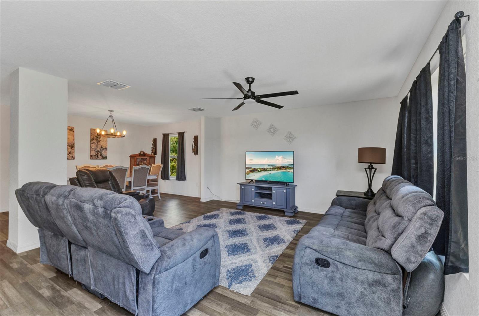 Image 16 of 58 For 3799 Laredo Avenue