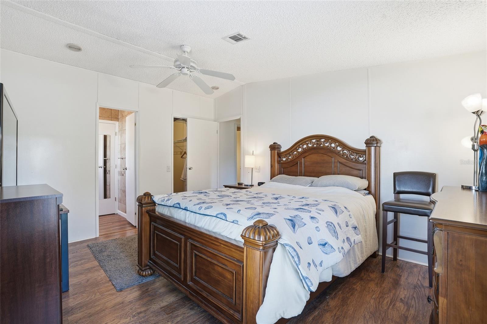 Image 14 of 41 For 763 Lakeside Drive