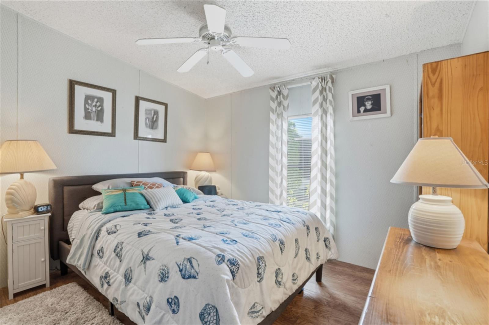 Image 16 of 41 For 763 Lakeside Drive