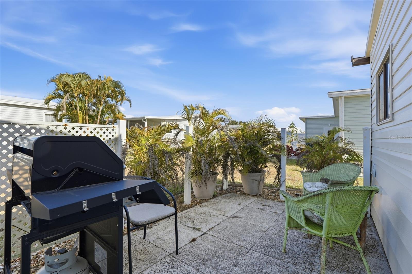 Image 25 of 41 For 763 Lakeside Drive