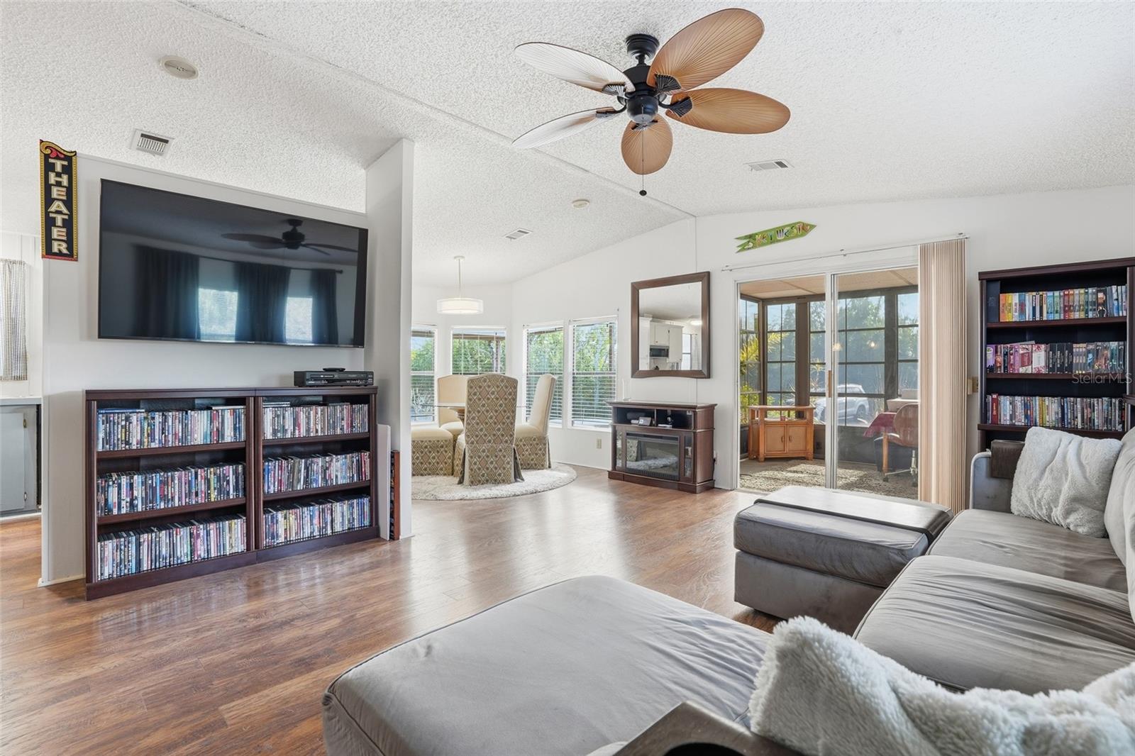 Image 6 of 41 For 763 Lakeside Drive