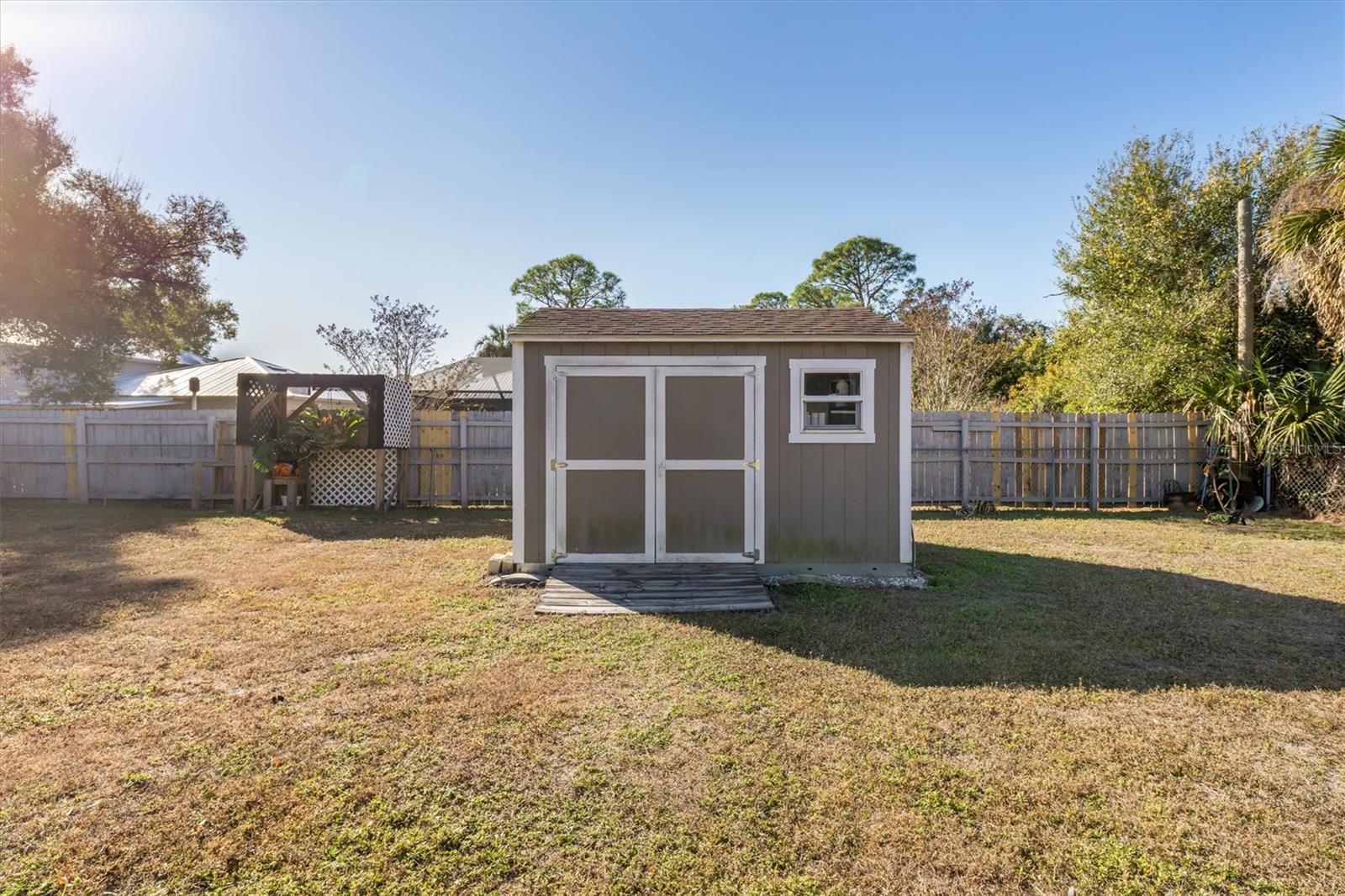 Image 29 of 43 For 4397 Mulgrave Avenue