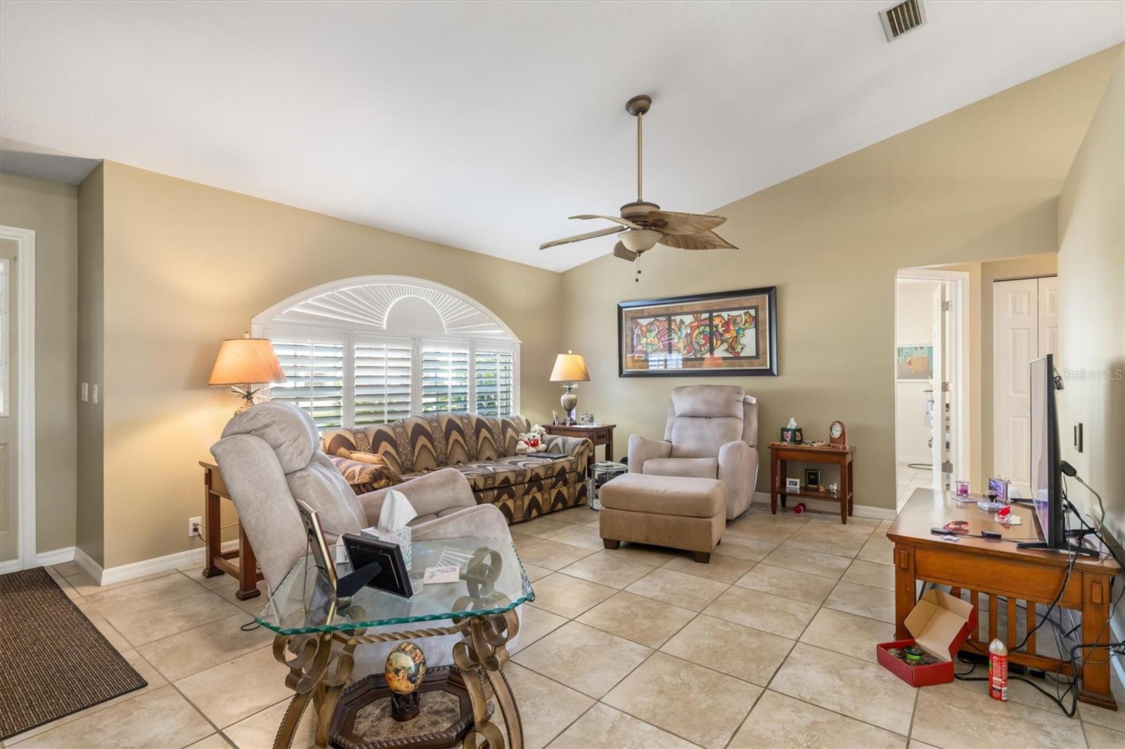 Image 5 of 43 For 4397 Mulgrave Avenue