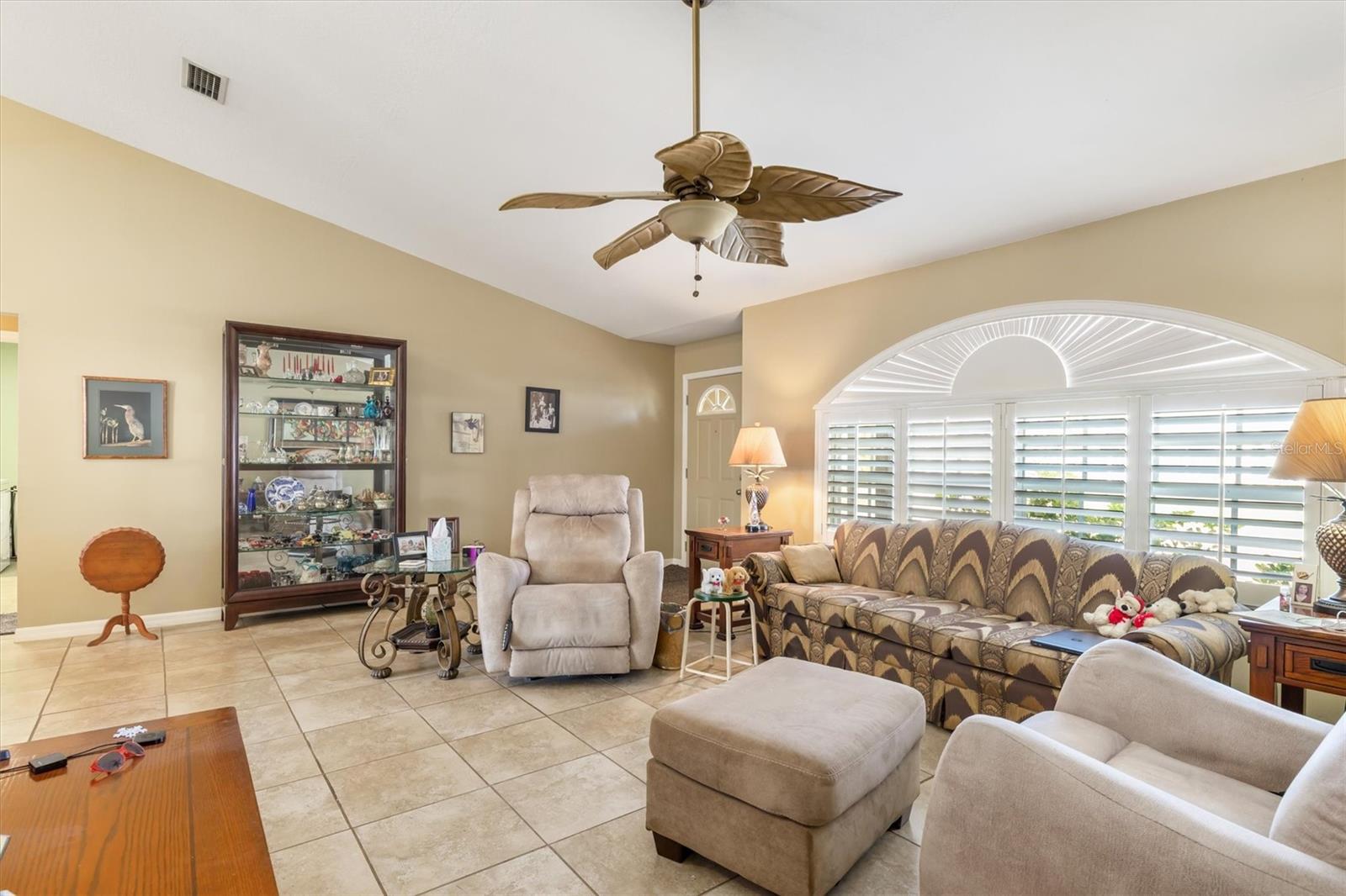 Image 6 of 43 For 4397 Mulgrave Avenue