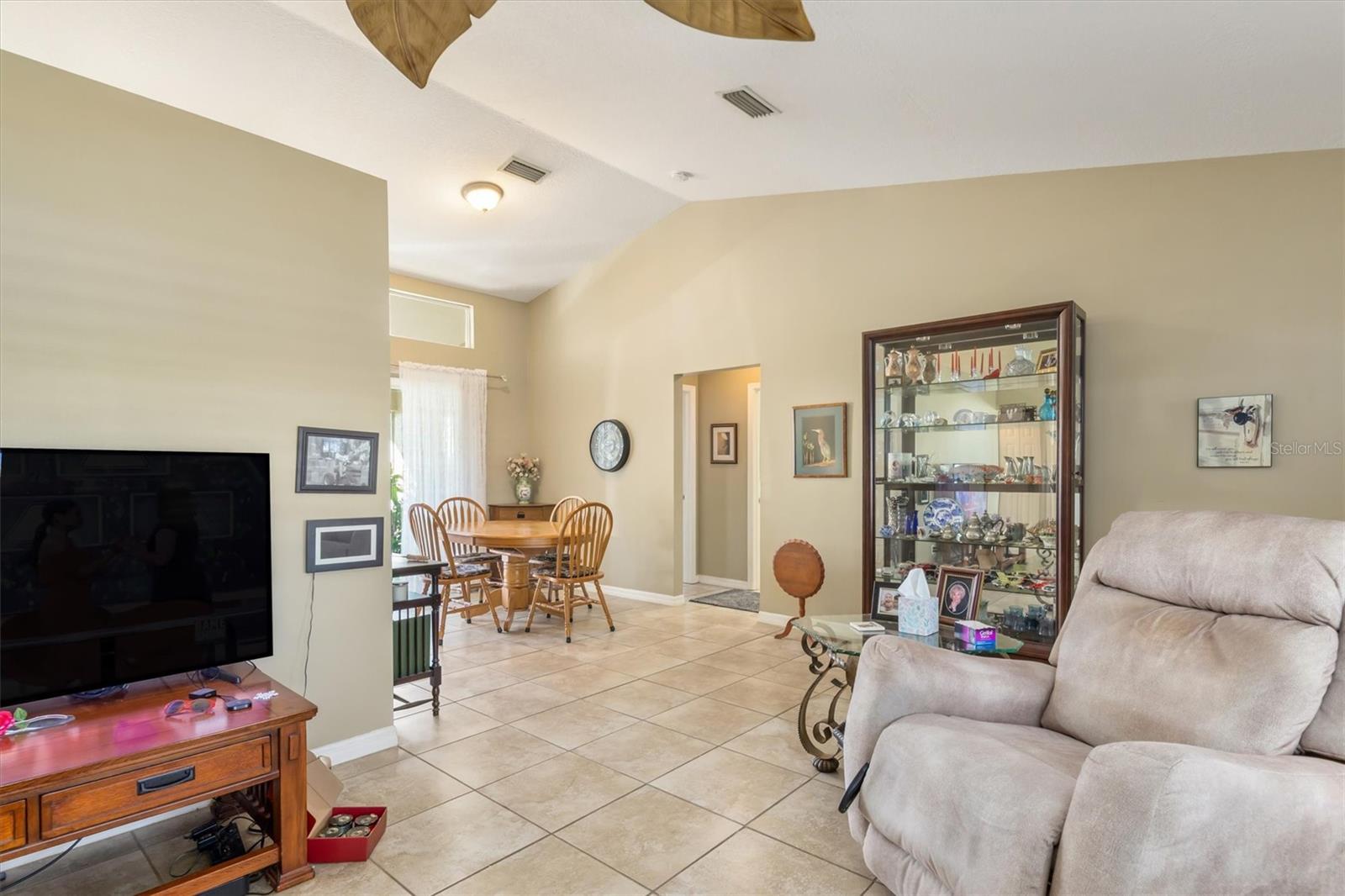 Image 8 of 43 For 4397 Mulgrave Avenue