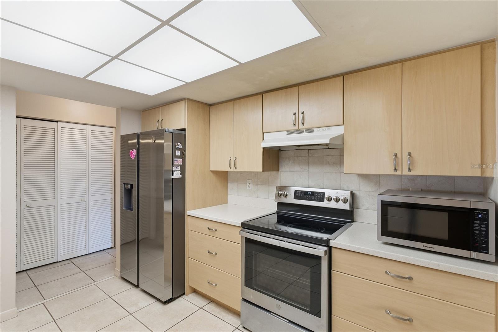 Image 16 of 47 For 1437 Rommel Street