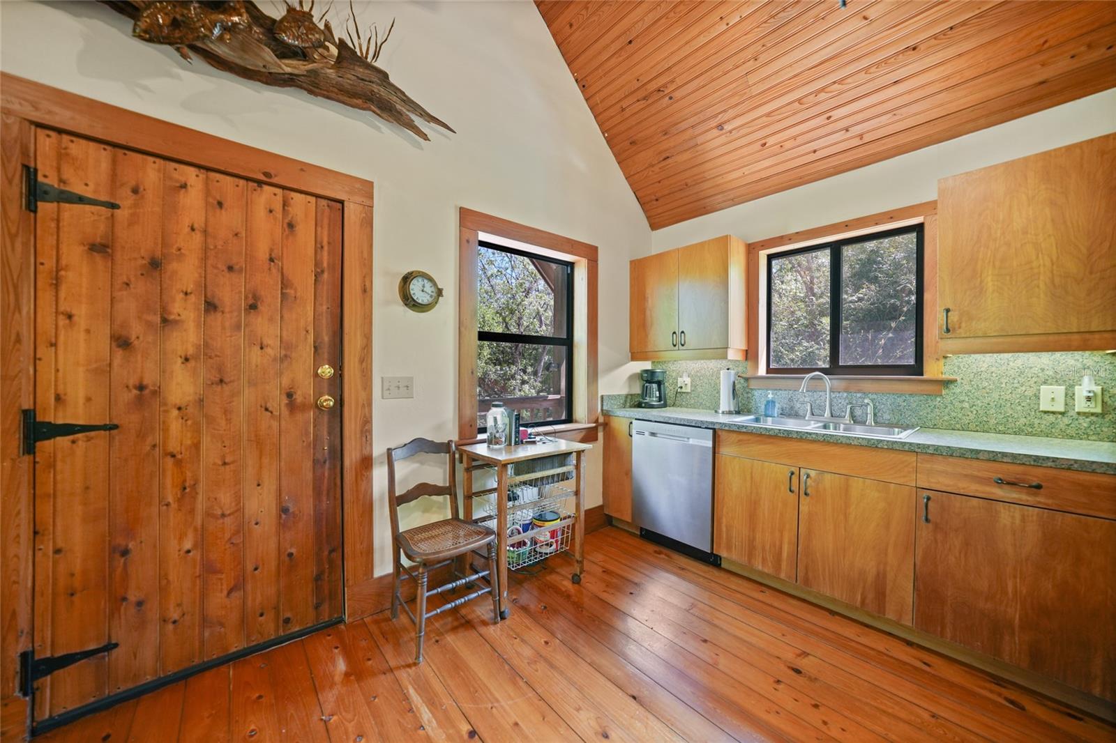 Image 6 of 74 For 5722 Tram Line Road