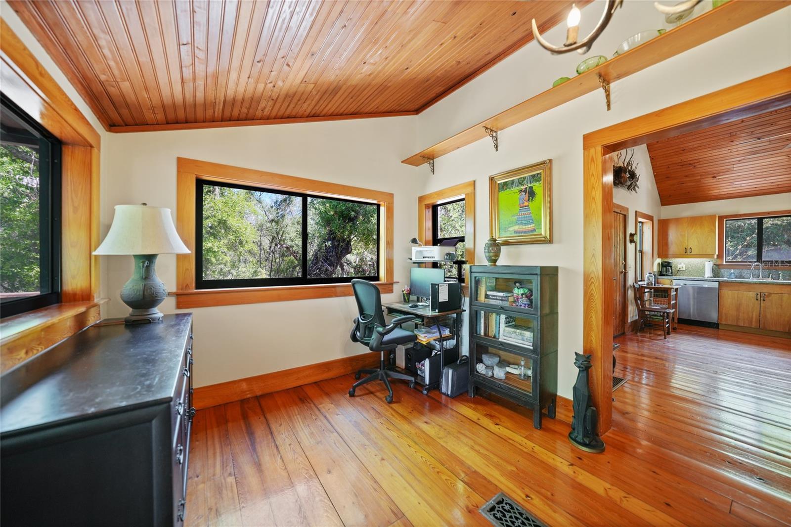 Image 7 of 74 For 5722 Tram Line Road