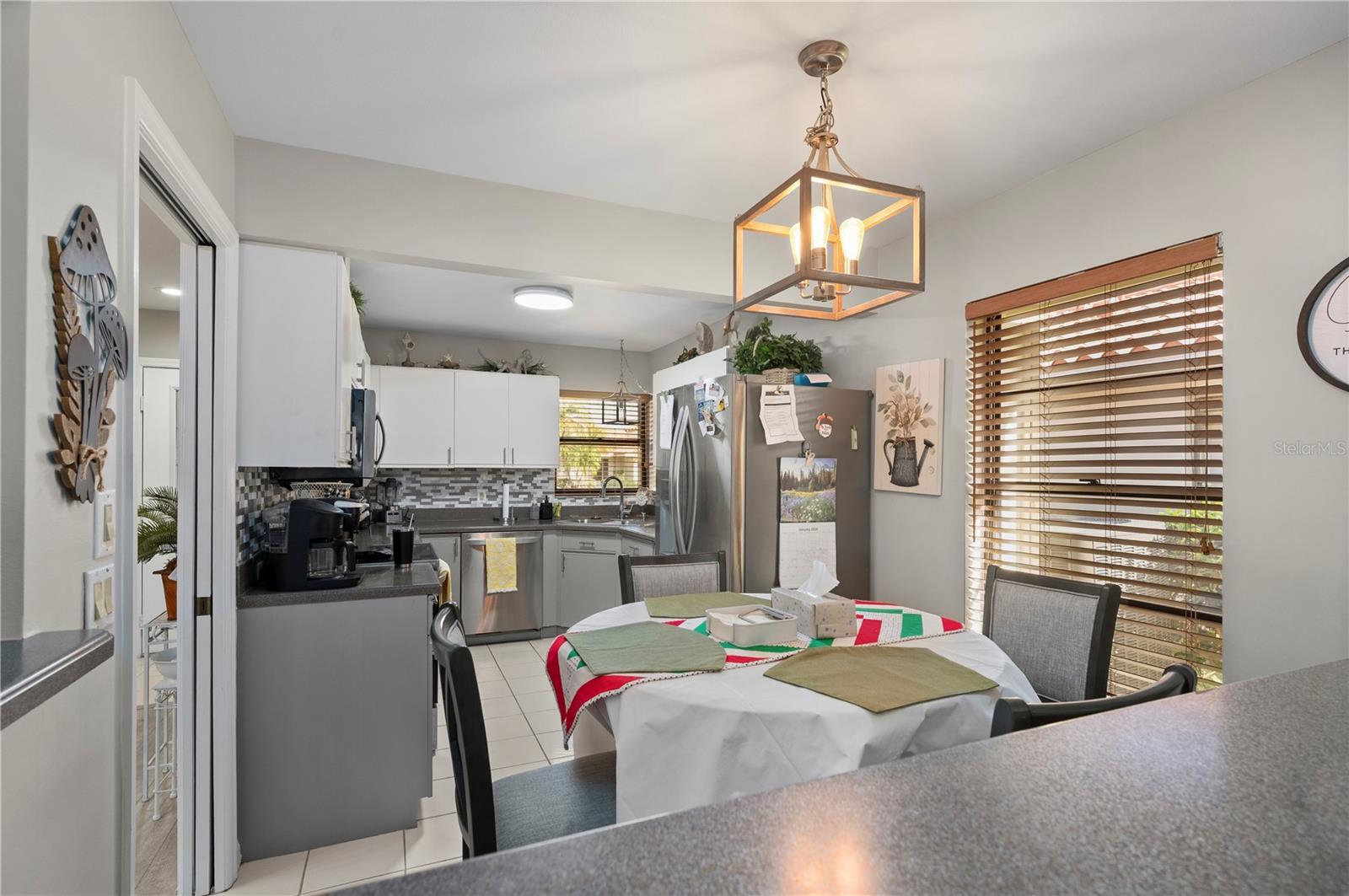 Image 18 of 50 For 11365 Essex Drive