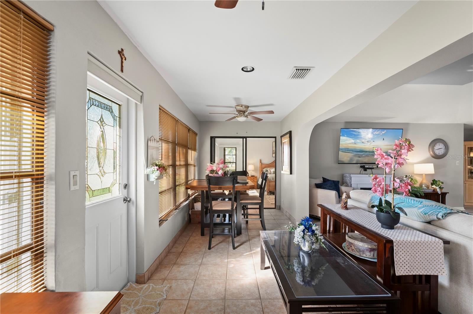 Image 24 of 50 For 11365 Essex Drive